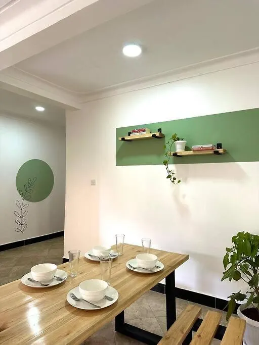 Jungleb - 2 Bed 2 Bath - Near Makerere Uni Apartment Kampala