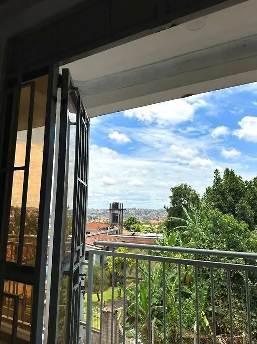 Jungleb - 2 Bed 2 Bath - Near Makerere Uni Apartment Kampala